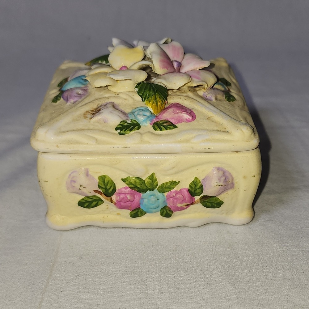 1980s 3D Porcelain Bisque Yellow Square Floral Jewlery Trinket Box With Lid Vtg